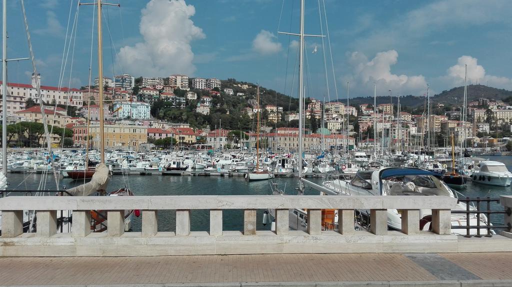 Vacanze Borgo Marina Imperia